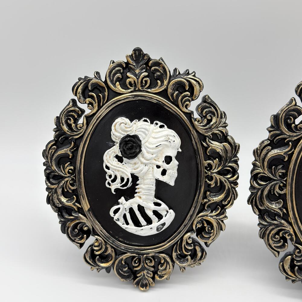 Set of 2 Skeleton Couple Cameo LED Picture Frames Halloween Decor NEW - Picture 4 of 5